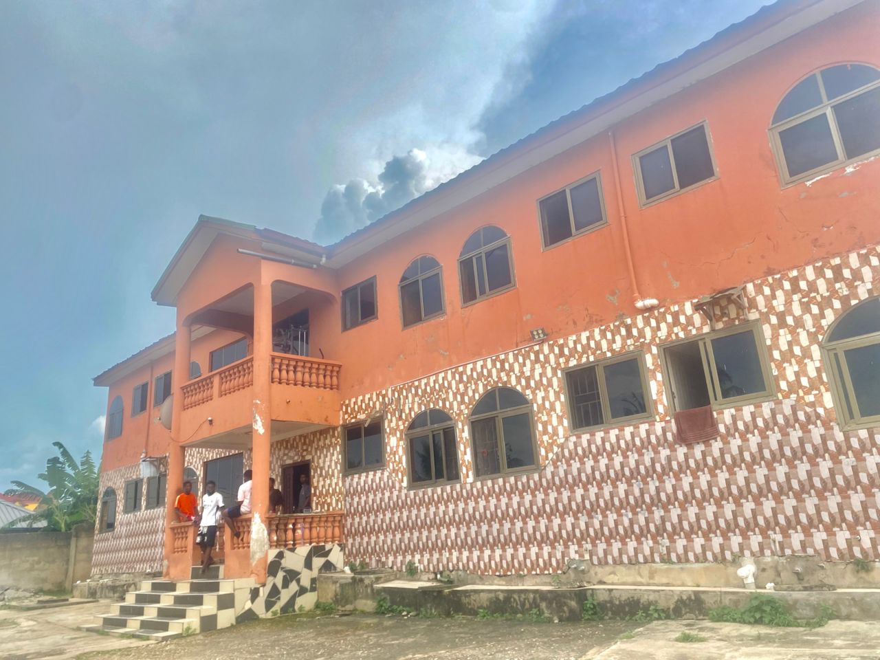  SERWAA HEIGHT HOSTEL
